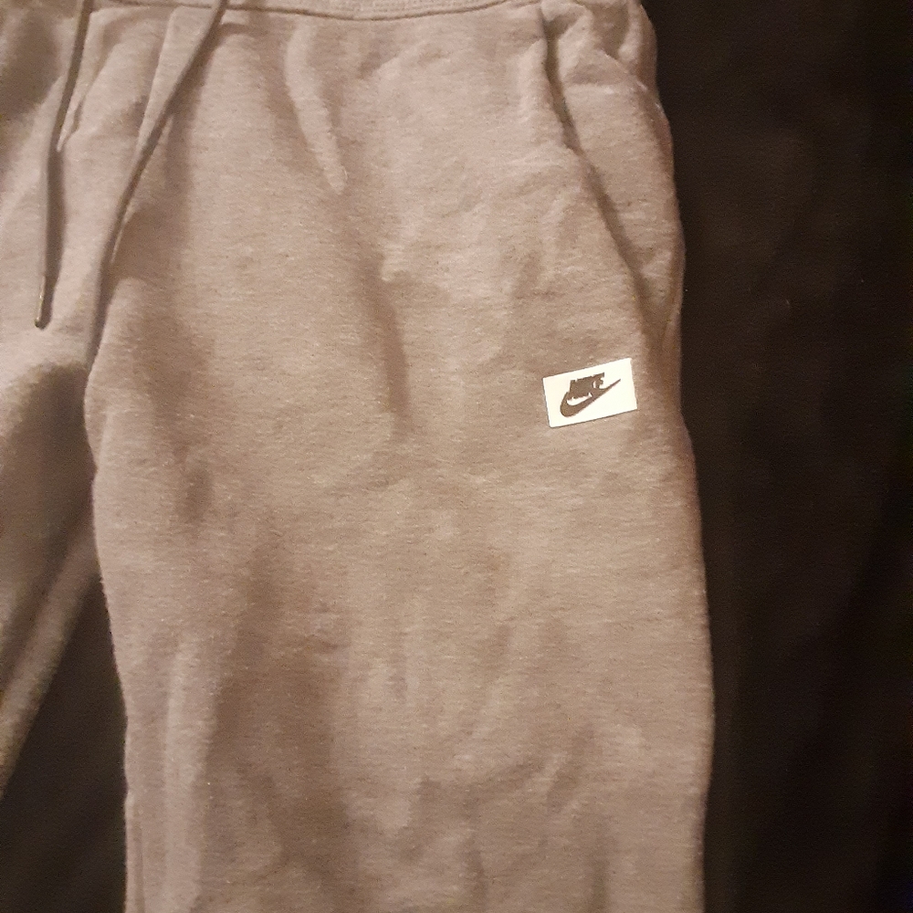NWOT Nike Sweatpants size small